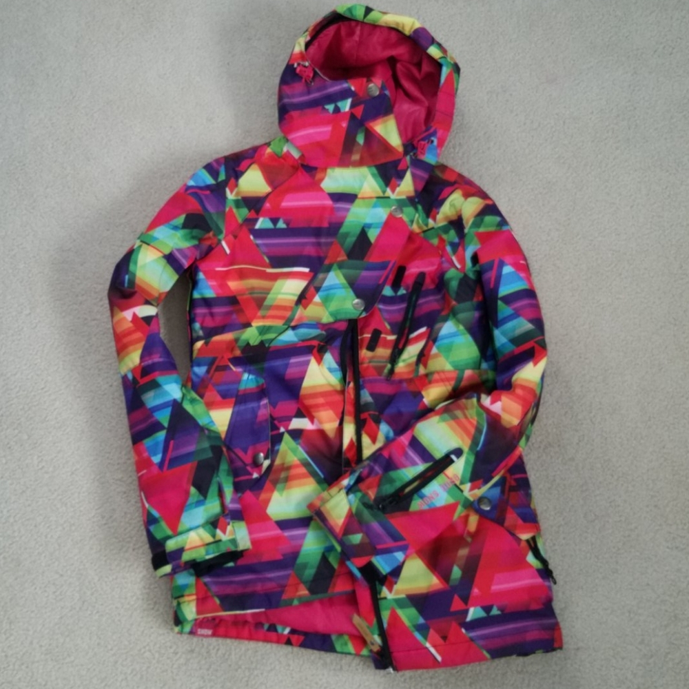 Patterned Ski Jacket In Like New Condition. - image 1